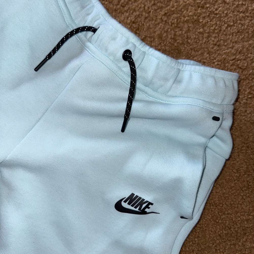 Nike Kids Light Gray Joggers - Picture 4 of 4